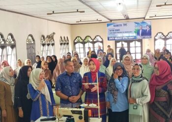 Wanita Nelayan Aceh Utara Dilatih Menjahit, Ini Harapan Anggota DPR RI