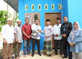 PT PIM Serahkan Bantuan Rumah Ke-272 Kepada Warga Lingkungan