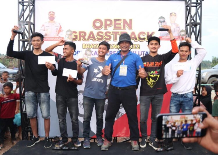 Pembalap Binaan Polres Aceh Utara Raih Juara Umum Open Grasstrack Bhayangkara 2022