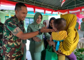 Dandim Aceh Utara Santuni Anak Penderita Stunting Di Kuta Makmur