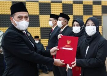 Sertijab di Gedung DPRA, Dian Rubianty Pimpin Ombudsman Aceh