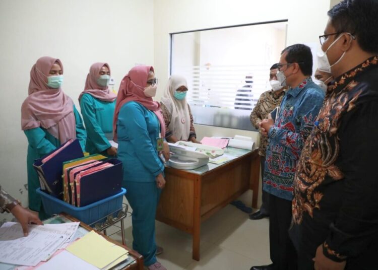 Pj Bupati Aceh Utara Tinjau RSUD Cut Meutia, Minta Paramedis Beri Pelayanan Maksimal
