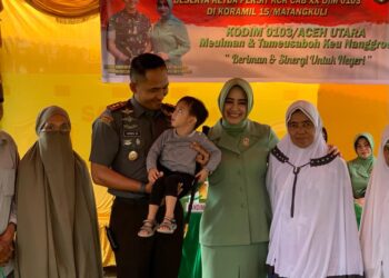 Kunjungi Matangkuli, Dandim Aceh Utara Santuni Penderita Stunting