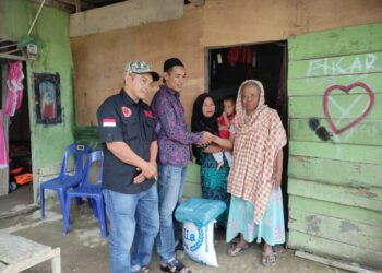 ‘Insan Meurah Silu’ Kunjungi Rumah Kaum Dhuafa di Baktiya