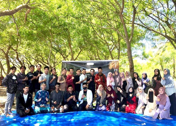 Perkuat Ukhuwah, Alumni Pesantren An-Nahla Lhokseumawe Gelar Peusijuek Alumni