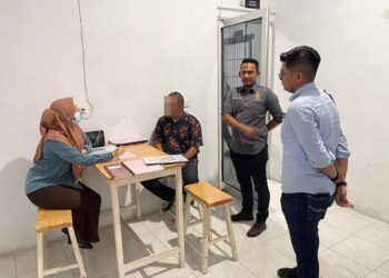 Polres Lhokseumawe Limpahkan Tersangka Kasus Penyalahgunaan BBM Bersubsidi ke Jaksa