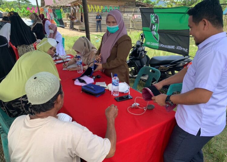 Terobos Pedalaman Aceh Utara, HMI Bersama Dinkes Gelar Pelayanan Kesehatan Gratis