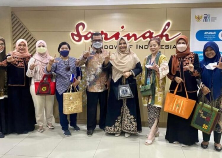 Kunjungi Pameran Kriya Nusa, Ketua Dekranasda Promosi Kerajinan Bordir Aceh Utara