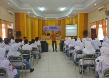 Yapenbit Edukasi Technopreneur Siswa SMA di Lhokseumawe