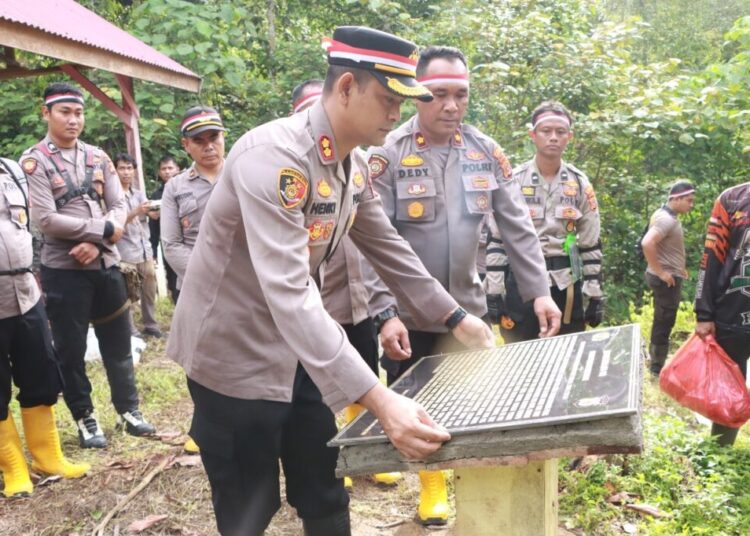 Tapak Tilas ke Makam Cut Meutia, Kapolres Lhokseumawe Pasang Prasasti