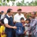 PMI Aceh Utara Salurkan 300 Seragam Sekolah untuk Anak Korban Banjir di Langkahan
