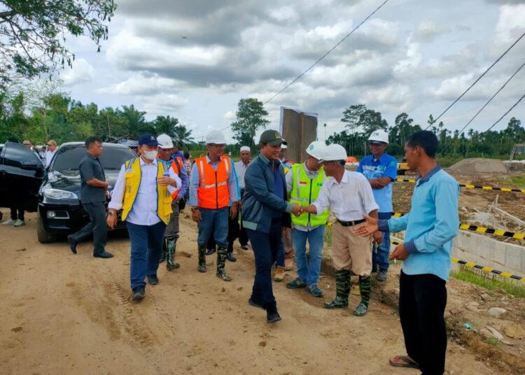 Anggota DPR RI Kecewa Progres Pekerjaan Bendung Krueng Pase Baru 35 Persen
