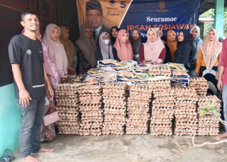 Seuramoe Peduli Nanggroe Salurkan 100 Paket Sembako untuk Korban Banjir Aceh Timur