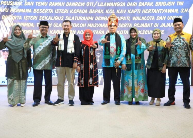 Pemkab Aceh Utara Peusijuek Danrem 011 Lilawangsa Kolonel Kav Kapti Hertantyawan