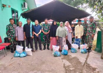 Kodim Aceh Utara Bagikan 150 Paket Sembako di Syamtalira Aron