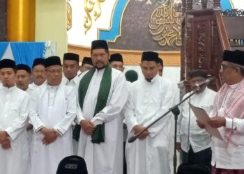 Pj Bupati Aceh Utara Kukuhkan Pengurus BKM Masjid Agung Baiturrahim Lhoksukon