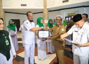 20 Nakes Aceh Utara Diganjar Penghargaan Pj Bupati, 4 Diantaranya dari Puskesmas Lhoksukon
