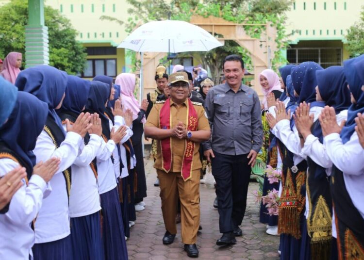 Hadiri Panen Karya Guru Penggerak Angkatan 8 Aceh Utara, Pj Bupati Mahyuzar Lantunkan Puisi