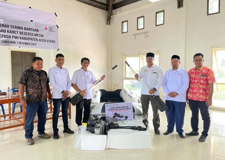 PMI Aceh Utara Terima Satu Unit Perahu Karet dari PT PGE