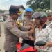 Kapolres Aceh Utara Bagikan Helm SNI Gratis dalam Operasi Patuh Seulawah 2024
