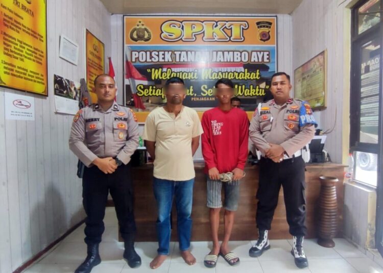 Polisi mengamankan dua pria yang diduga melakukan pencurian 3 unit Kipas Angin di Masjid Baitul Izzah, Gampong Meunasah Panton Labu, Kecamatan Tanah Jambo Aye, Aceh Utara