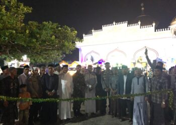 Semarakkan Malam Lebaran Idulfitri 1446 H, IPPES Syamtalira Aron Gelar Pawai Takbir Keliling