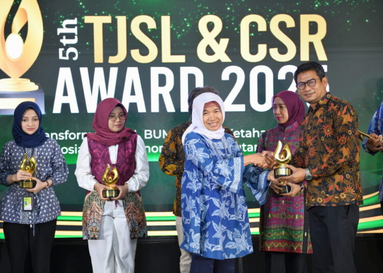 Sekretaris Perusahaan PT Pupuk Iskandar Muda, Maimun