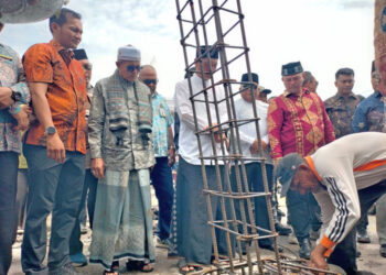 Bupati Aceh Utara, H. Ismail A. Jalil, SE, MM, meresmikan dimulainya pembangunan Mini Mall modern di eks Terminal Bus Kota Panton Labu, Kecamatan Tanah Jambo Aye