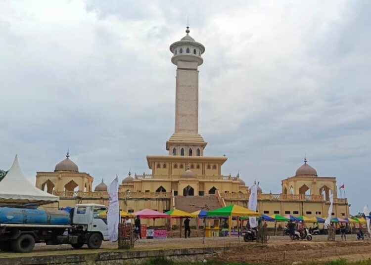 Panggung utama Festival Aceh Perkusi 2025 di Monumen Islam Samudra Pasai