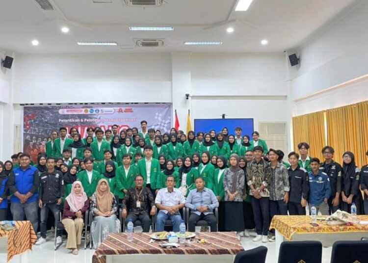 Pelantikan Pengurus Himpunan Mahasiswa Ilmu Komunikasi (HIMAKO) Universitas Malikussaleh (Unimal) periode 2025-2026 di Aula FISIP Baru, Kampus Bukit Indah, Lhokseumawe