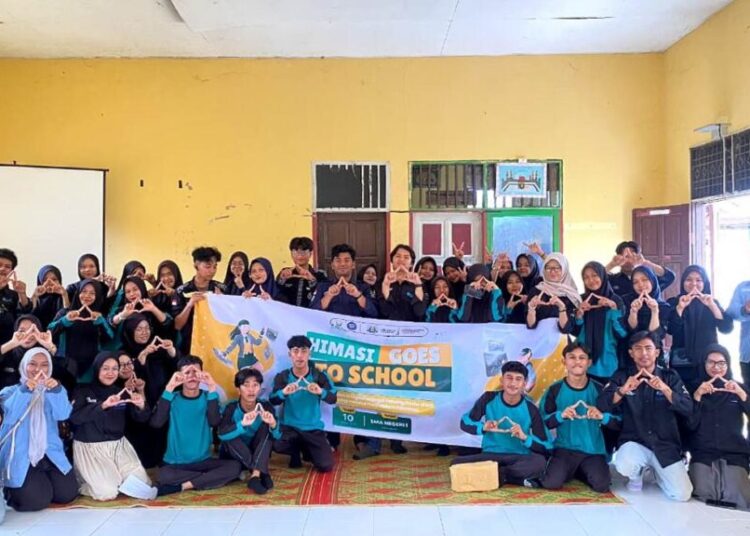 Himpunan Mahasiswa Sistem Informasi (HIMASI) Universitas Malikussaleh menggelar sosialisasi Program Studi Sistem Informasi di SMA Negeri 1 Kuta Makmur