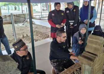 Di Sela Lumpur Banjir Aceh, Relawan Malaysia Temukan Jejak Sejarah Islam di Makam Malikussaleh