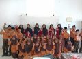Aksi enam mahasiswa Pendidikan Bahasa Indonesia Unimal saat memandu kegiatan literasi di SDN 15 Baktiya, Kecamatan Baktiya, Aceh Utara.