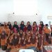 Aksi enam mahasiswa Pendidikan Bahasa Indonesia Unimal saat memandu kegiatan literasi di SDN 15 Baktiya, Kecamatan Baktiya, Aceh Utara.