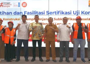 Wakil Bupati Aceh Utara Tarmizi saat membuka pelatihan keselamatan konstruksi jenjang 6 bagi tenaga kerja terampil di Politeknik Negeri Lhokseumawe