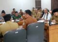 Rapat koordinasi Pemkab Aceh Utara dan Tim Satgas RR Pusat di Ruang Oproom Kantor Bupati, Lhoksukon
