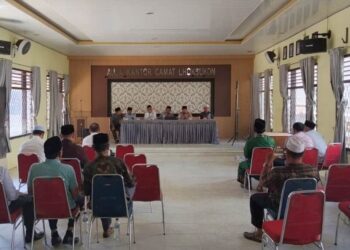 Panitia MTQ Tingkat Kecamatan Lhoksukon menggelar rapat pemantapan akhir sekaligus pembagian maqra kepada peserta di Aula Kantor Camat Lhoksukon, Aceh Utara