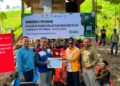 Manajemen PHE NSO menerima piagam penghargaan dari Pemkab Aceh Utara atas kontribusi berkelanjutan dalam pengelolaan keanekaragaman hayati Lanskap Cot Girek pada peresmian Stasiun Penelitian Kehati di Kecamatan Paya Bakong