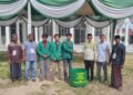 Bertepatan dengan momen peringatan Maulid Nabi Muhammad SAW (25/8/2026), mahasiswa KKN-PPM Unimal Kelompok 5 menyerahkan fasilitas tempat sampah berbahan drum bekas di area masjid Desa Meunasah Rayeuk, Aceh Utara.
