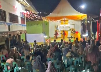 Penampilan anak-anak Desa Meunye Cut Bahagia saat memeriahkan malam puncak penutupan KKN-PPM Kelompok 32 Unimal