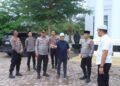 Kapolres Aceh Utara AKBP Trie Aprianto didampingi Wakapolres Kompol Muhammad Hasbi beserta jajaran saat berkunjung ke kediaman Pimpinan Dayah Nafisatul Huda Tgk. Muniruddin di Lhoksukon