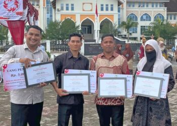 Empat pemuda inspiratif Aceh Utara resmi dinobatkan sebagai Pemuda Pelopor 2026 oleh Disporaparekraf Aceh Utara di HUT Sumpah Pemuda ke-98